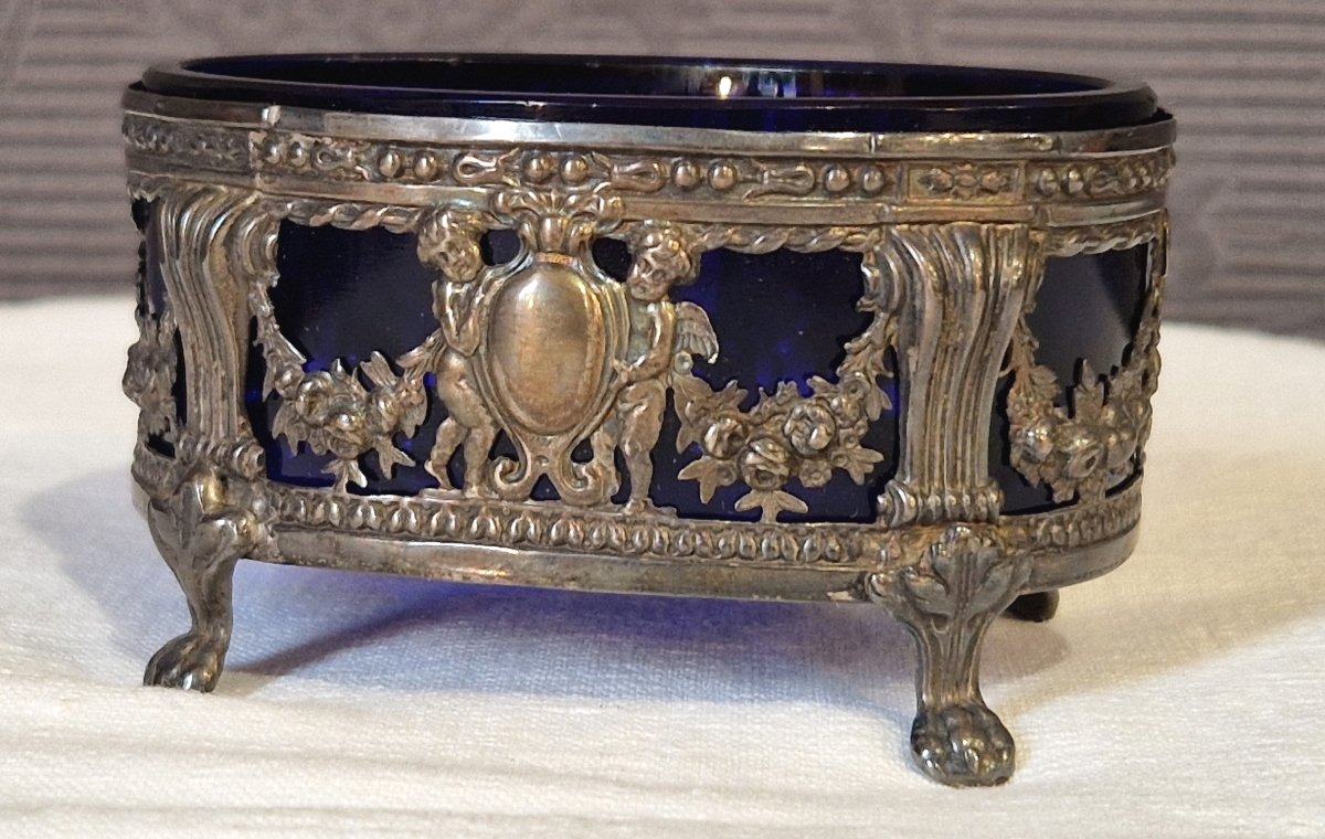 Solid Silver Salt Cellar With Putti Decorations-photo-1