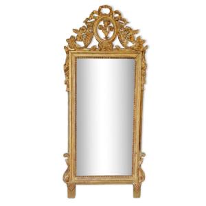 Miroir. De Style Louis XVI  doré