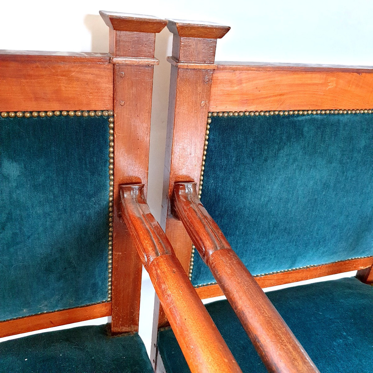 Paire  de fauteuils de style Empire/Consulat, vers 1820–1830-photo-3