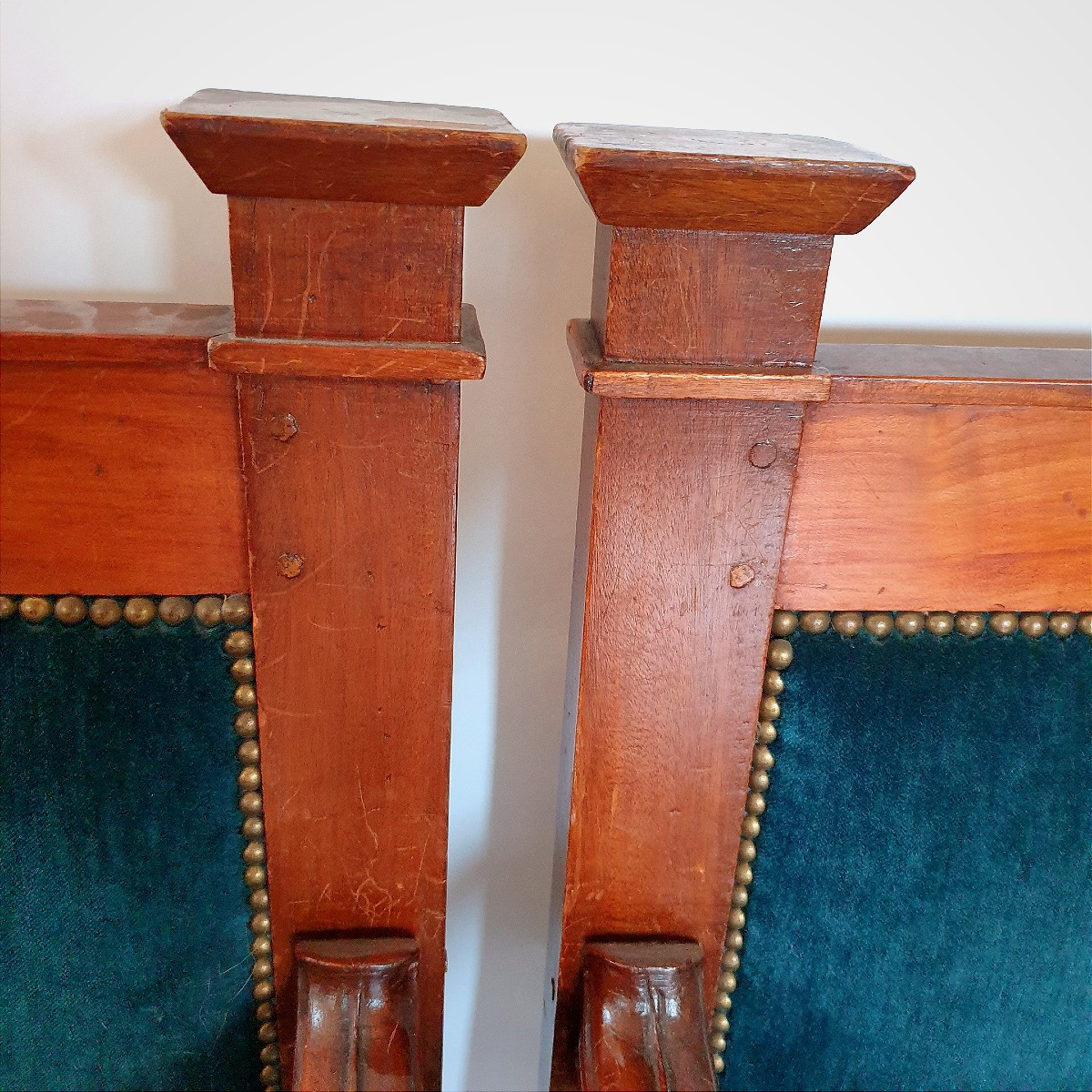 Paire  de fauteuils de style Empire/Consulat, vers 1820–1830-photo-1