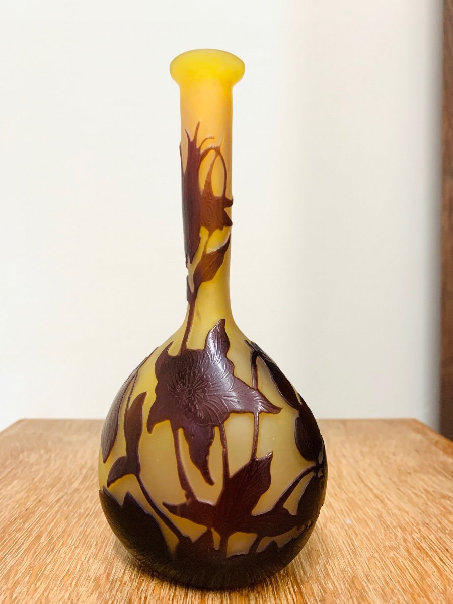 Charmant Soliflore Émile Gallé 