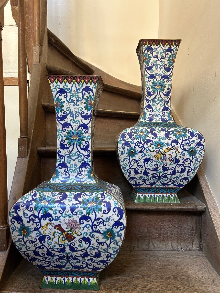 Paire Vases Aux Émaux Chinois