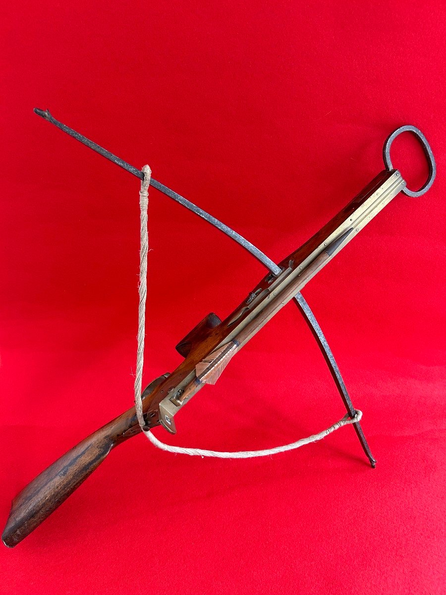 19th-century Walnut Crossbow-photo-2