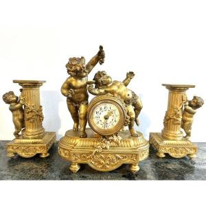 Garniture trois pièces d’après Clodion