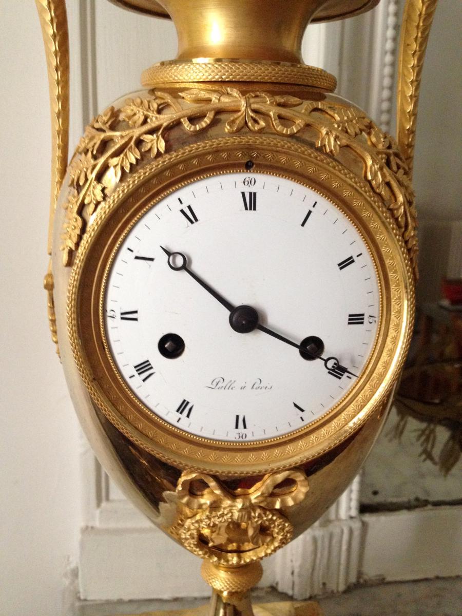 An Empire Ormolu Gilt Bronze Pendulum-photo-2