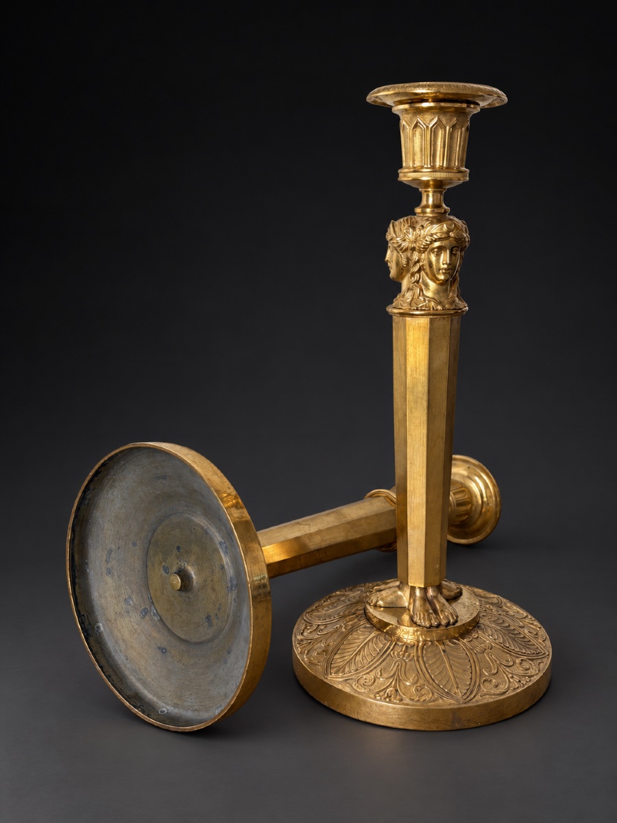 A Fine Pair Of Empire-period Candelabra, Circa 1808. Model From The Palace Of Compiègne.-photo-2