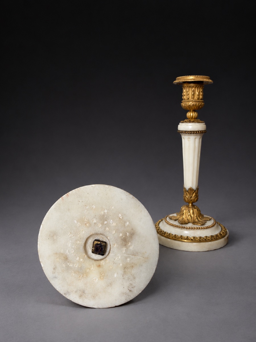 PAIRE DE FLAMBEAUX D'EPOQUE LOUIS XVI DE LA FIN DU XVIIIe SIÈCLE-photo-4