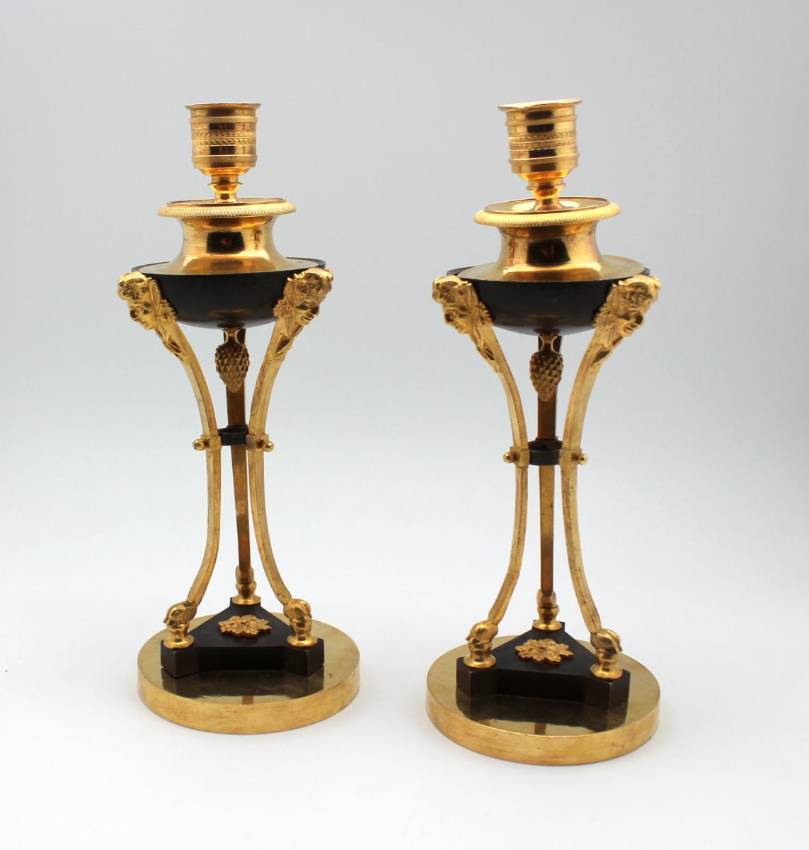 A Pair Of Directoire Gilt And Bronze Casollettes-photo-2
