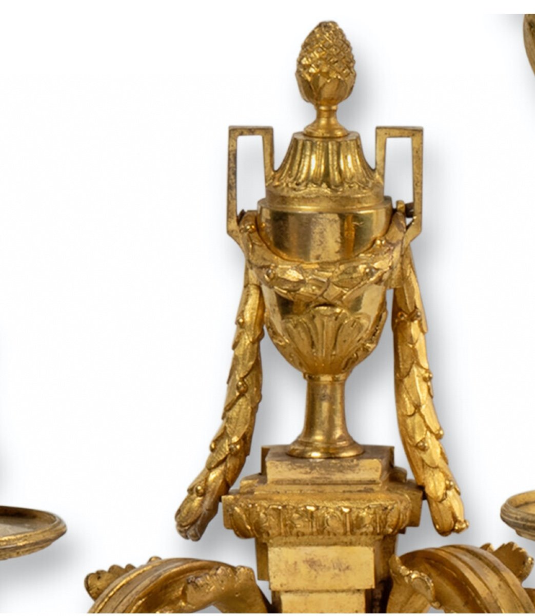 A Pair Of Gilt Bronze Louis XVI Twin Wall Lights-photo-3