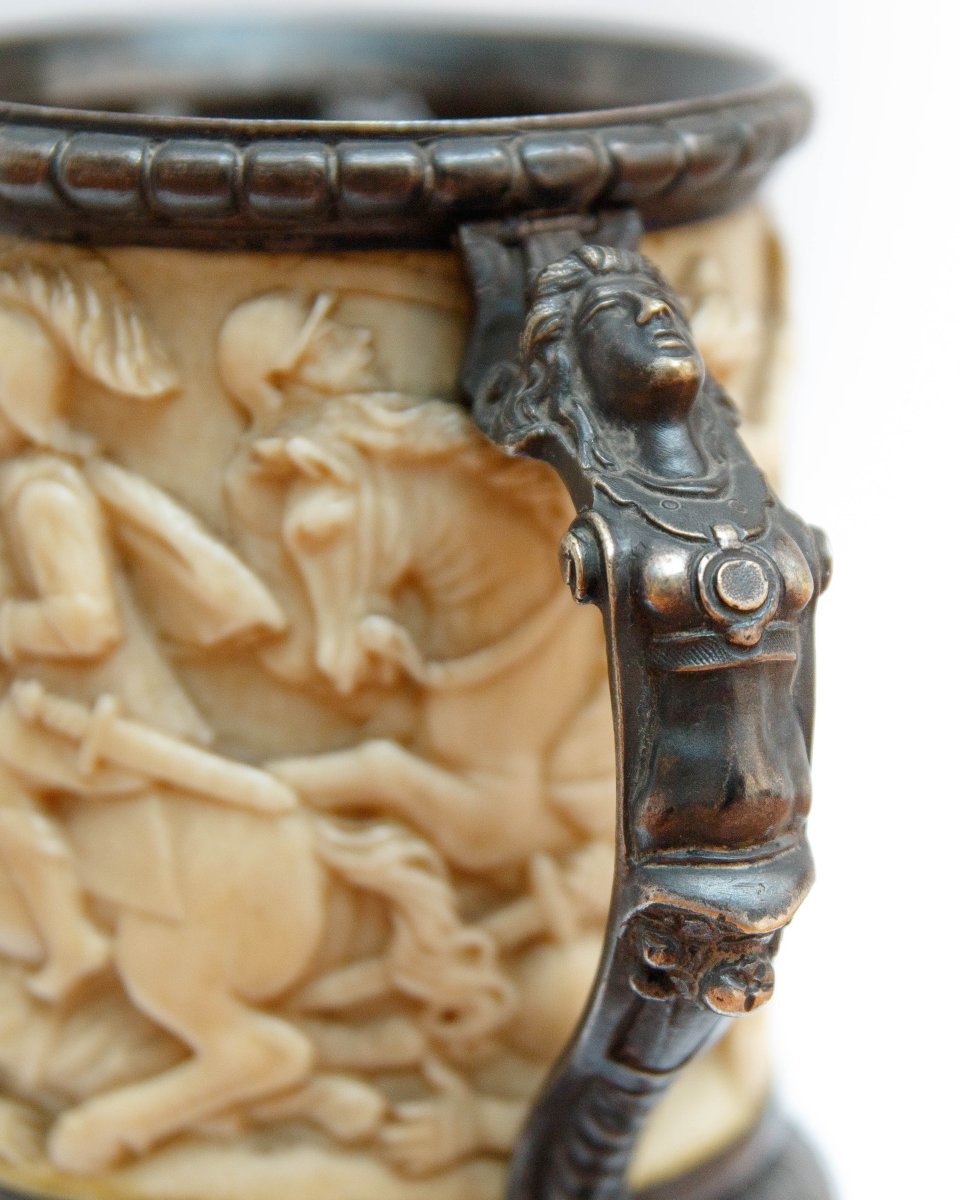18th Century, Mug With Clash Of Knights-photo-2