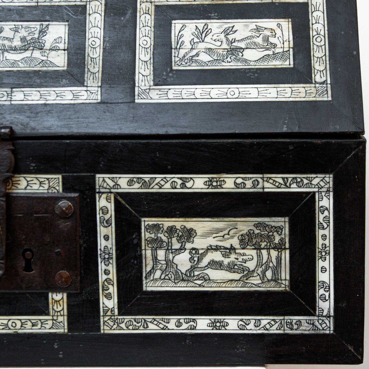 18th Century, Casket With Hunting Scenes-photo-3