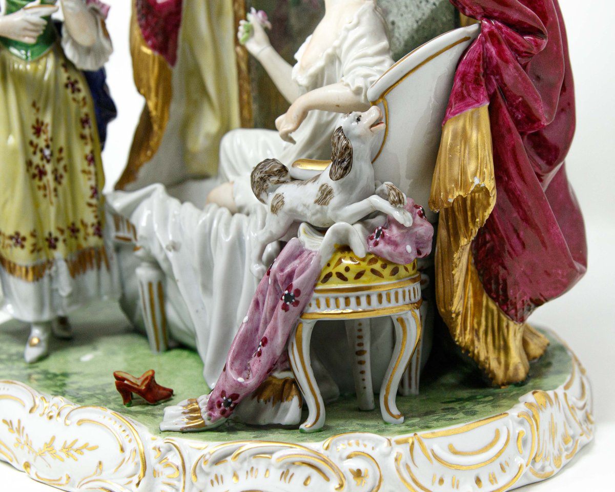 Manufacture de Dresde, XIXe siècle, Couple de scènes domestiques avec miroir et baldaquin-photo-3