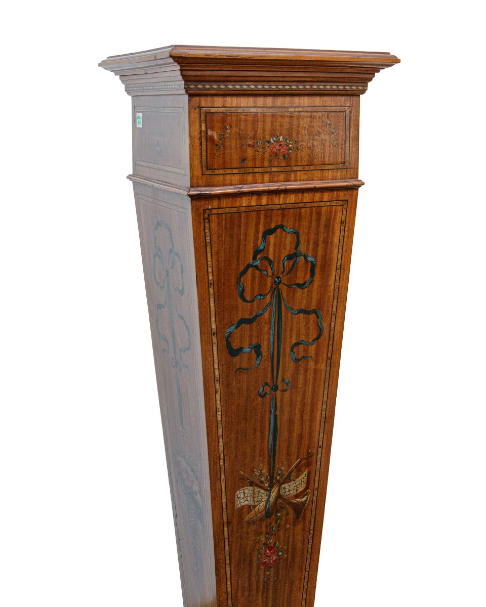 XIXe siècle, Piédestal à colonne -photo-2