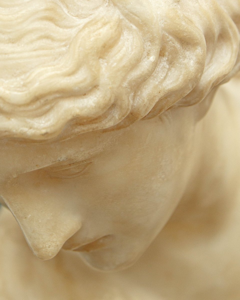 19th Century, Aphrodite Crouching On A Column-photo-5