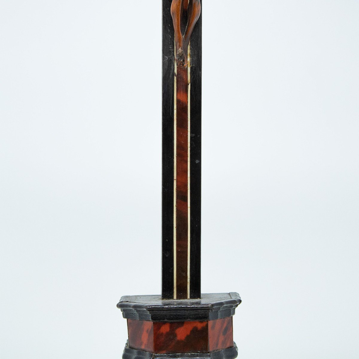 17th Century, Crucifix-photo-2
