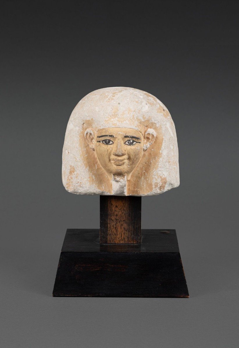 Bouchon De Vase Canope En Calcaire Sur Socle En Bois - égypte (nouvel Empire) - Archéologie