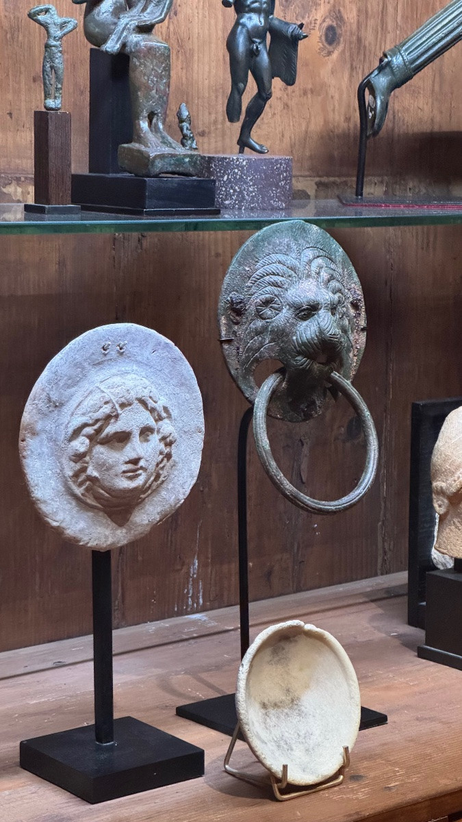 Votive Shield Portrait Medusa Great Greece Italy Terracotta Ancient Greek Art Woman Gorgon-photo-5