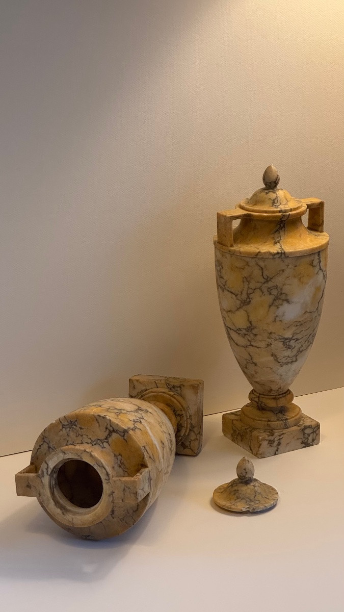 Paire d'urnes couvertes en marbre jaune-Vase-XIXe siècle-Néoclassique-photo-5