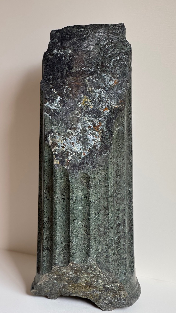 Fragment de colonne cannelée en serpentine marbre vert, goût de l'Antique-photo-6