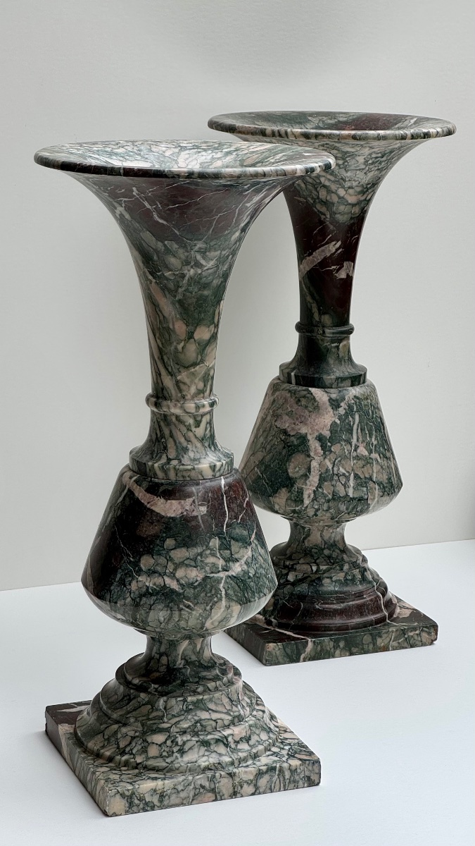 Paire de vases cornets néoclassiques en marbre de Campan grand mélange-photo-3