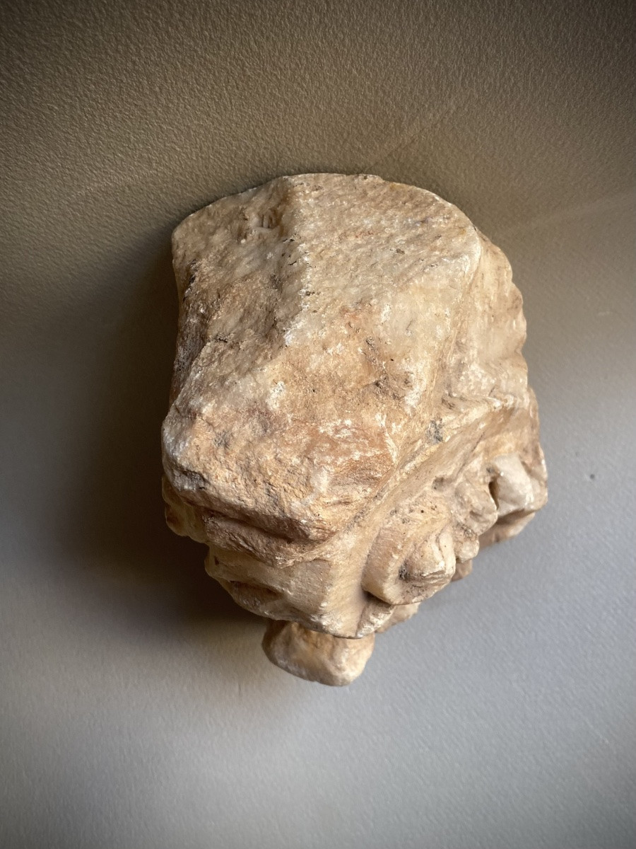 Fragment d’un grand chapiteau Corinthien , marbre romain antique grande feuille d’acanthe -photo-4