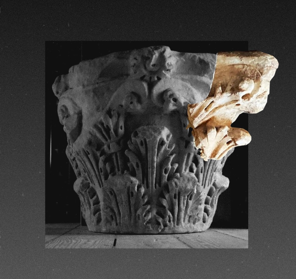 Fragment d’un grand chapiteau Corinthien , marbre romain antique grande feuille d’acanthe -photo-5