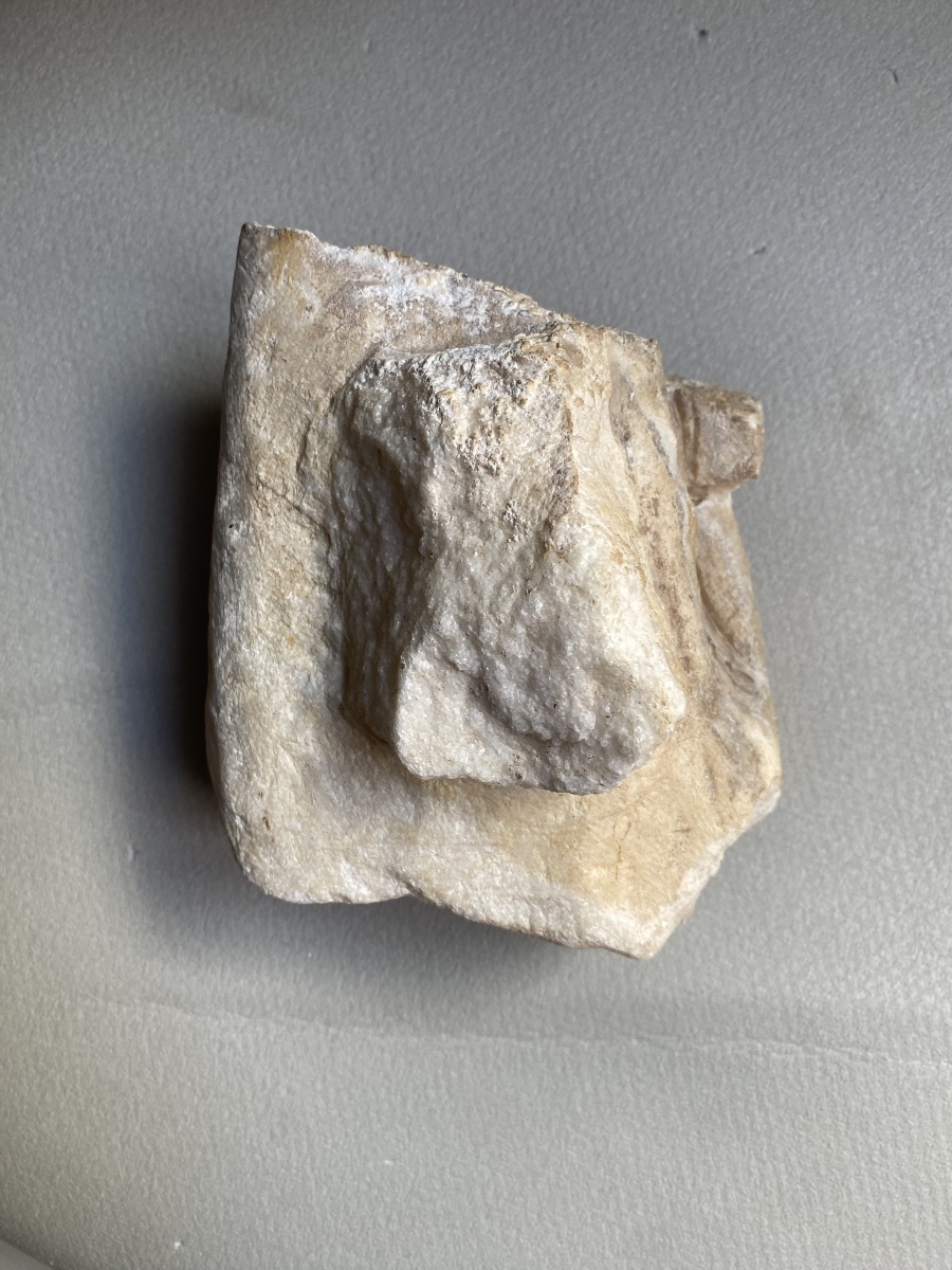 Fragment Of A Drapery In Ancient Roman Marble -photo-1