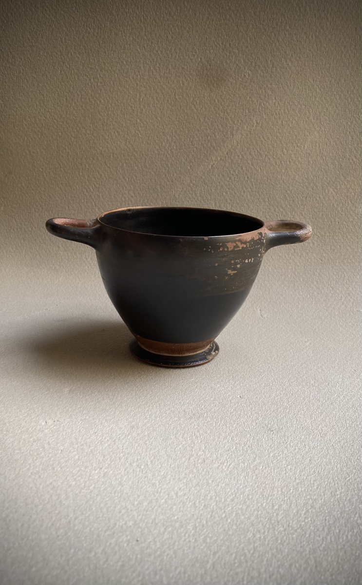 Attic Skyphos With Black Glaze, Ancient Greek Vase, 5th Century Bc-photo-1