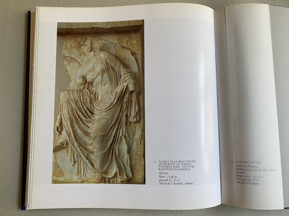 Nike Removing Her Sandal; Bas-relief In Patinated Plaster, Based On The Ancient Greek Marble Sculpture From The Grand Tour-photo-3