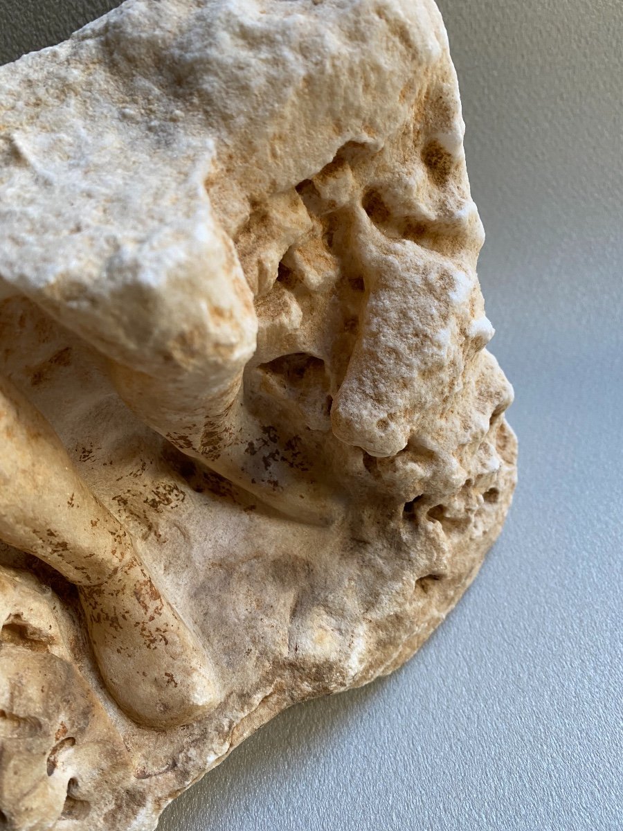 Foot Fragment Of An Ancient Roman Marble Statue From The 2nd Century-photo-2