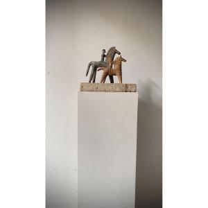 DEUX CHEVAUX ET CAVALIERS, FIGURINES en TERRE CUITE, BÉOTIE, GRÈCE ARCHAÏQUE, VIe SIÈCLE AV.
