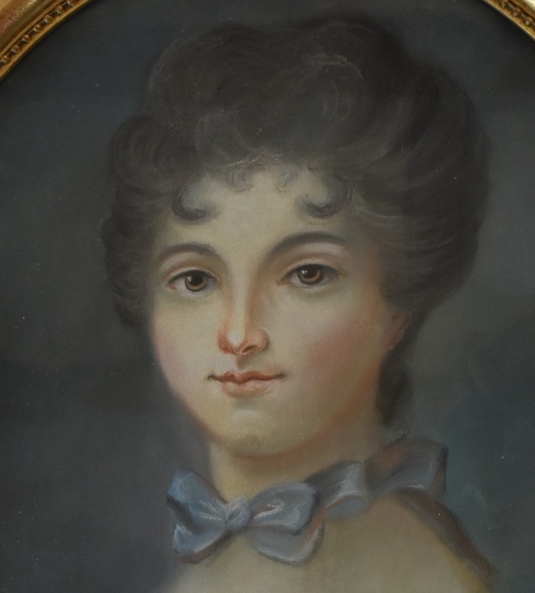 Portrait Dame – Pastel ovale – École française, époque Louis XVI, vers 1775–1785-photo-4