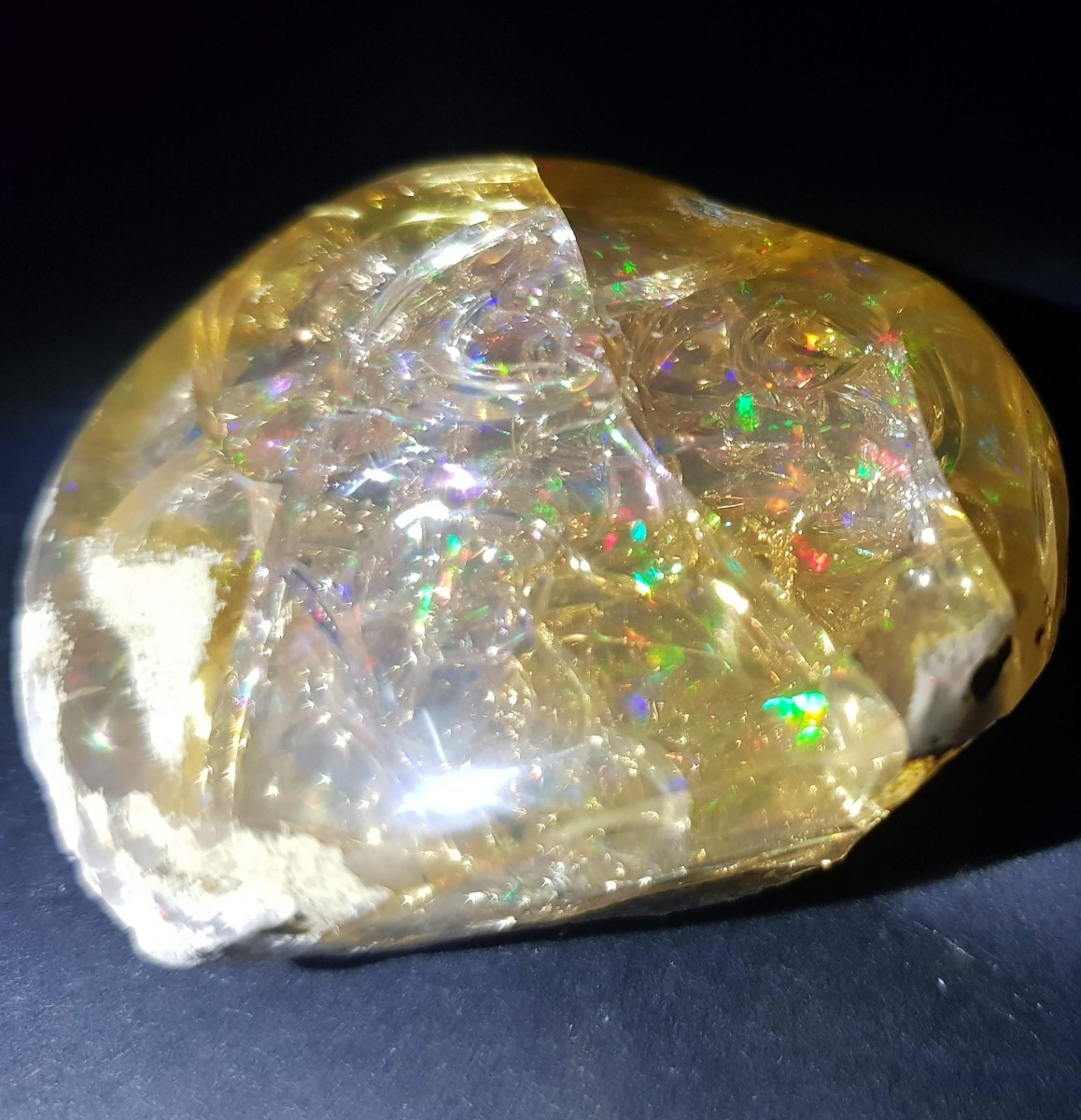 Large Natural Precious Opal - 46 Grs - 4.8 Cms
