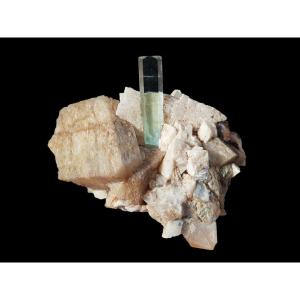 AIGUE-MARINE -  Cristal  4,5 cms - Qualité gemme