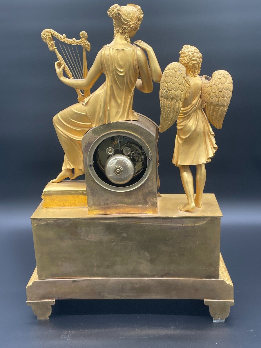 Grande pendule en bronze ciselé et doré à l'or "Psyché et l'Amour " vers 1820-photo-3