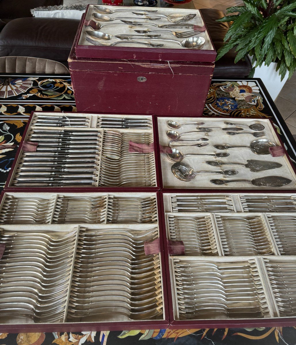 Importante Ménagère En Argent Massif Par Têtard  Frères  ( 1880-1931) 214 Pièces