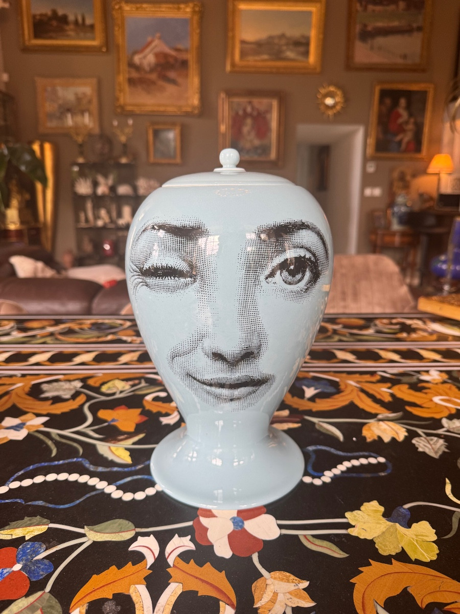 Fornasetti – Vase-couvercle “Tema e Variazioni” Italie, XXe siècle – Édition limitée n°181/299 