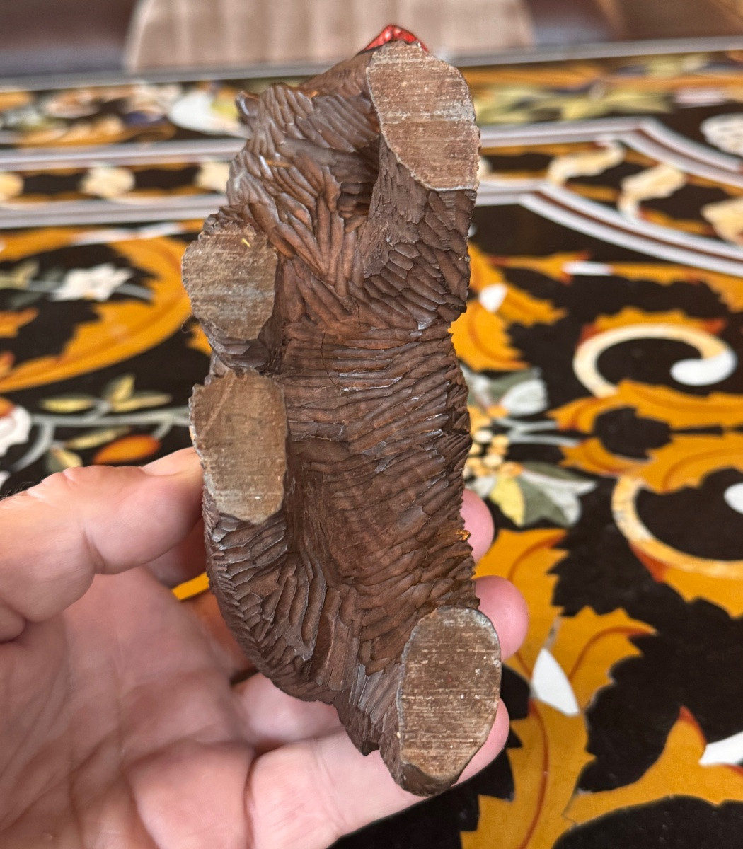 Ours en bois sculpté et polychrome – Travail de la Forêt-Noire, fin XIXᵉ siècle  -photo-1