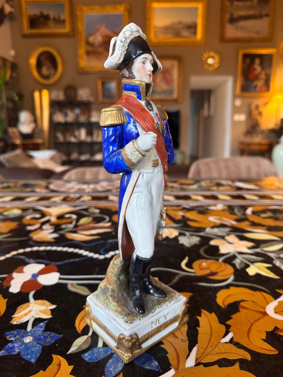 Figurine en porcelaine – Maréchal Michel Ney (“Le Brave des Braves”) – Manufacture Bourdois-photo-4