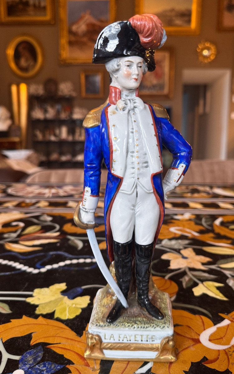 Figurine en porcelaine – Marquis de La Fayette – Manufacture Bourdois & Bloch 