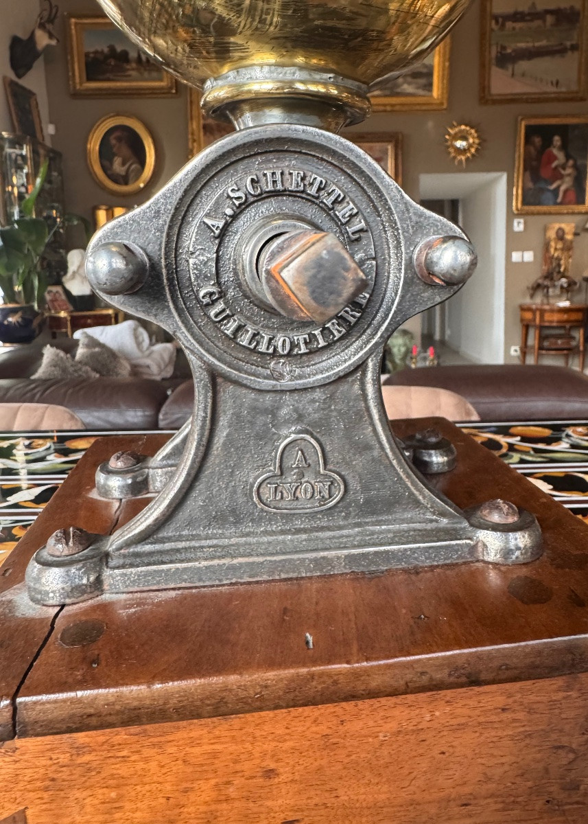 Large Countertop Coffee Grinder – Manufactured By A. Schettel, Guillotière – Lyon, Late 19th Century -photo-4