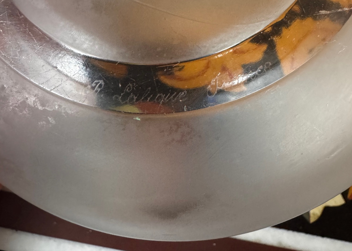 Boîte ronde en verre moulé pressé givré – René Lalique – Modèle Vallauris  -photo-4