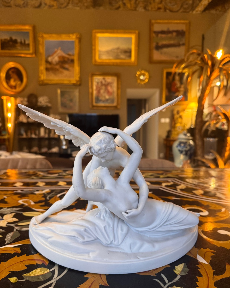 • Biscuit en porcelaine à décor mythologique – Amour et Psyché • Époque : fin XIXe – début XXe -photo-6