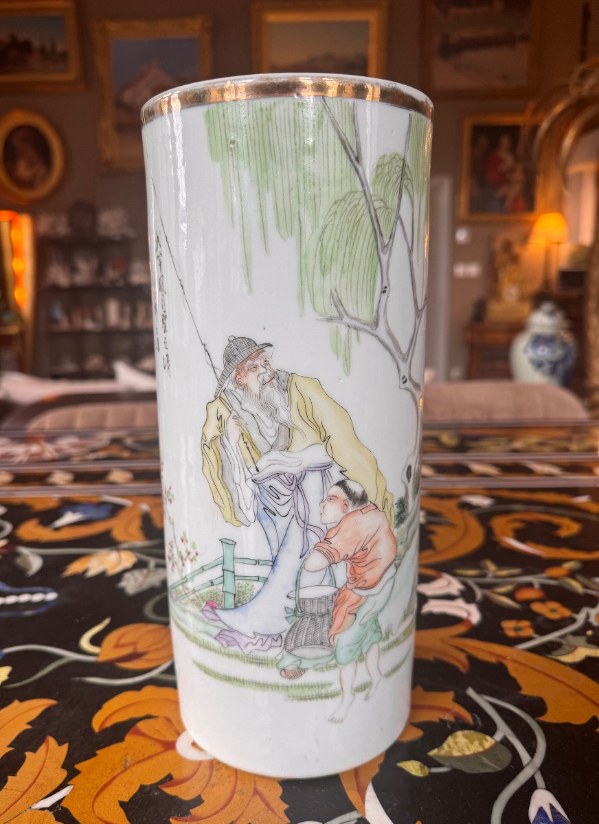 Chinese Porcelain Wig-holder Vase – Republican Period, Early 20th Century  -photo-1