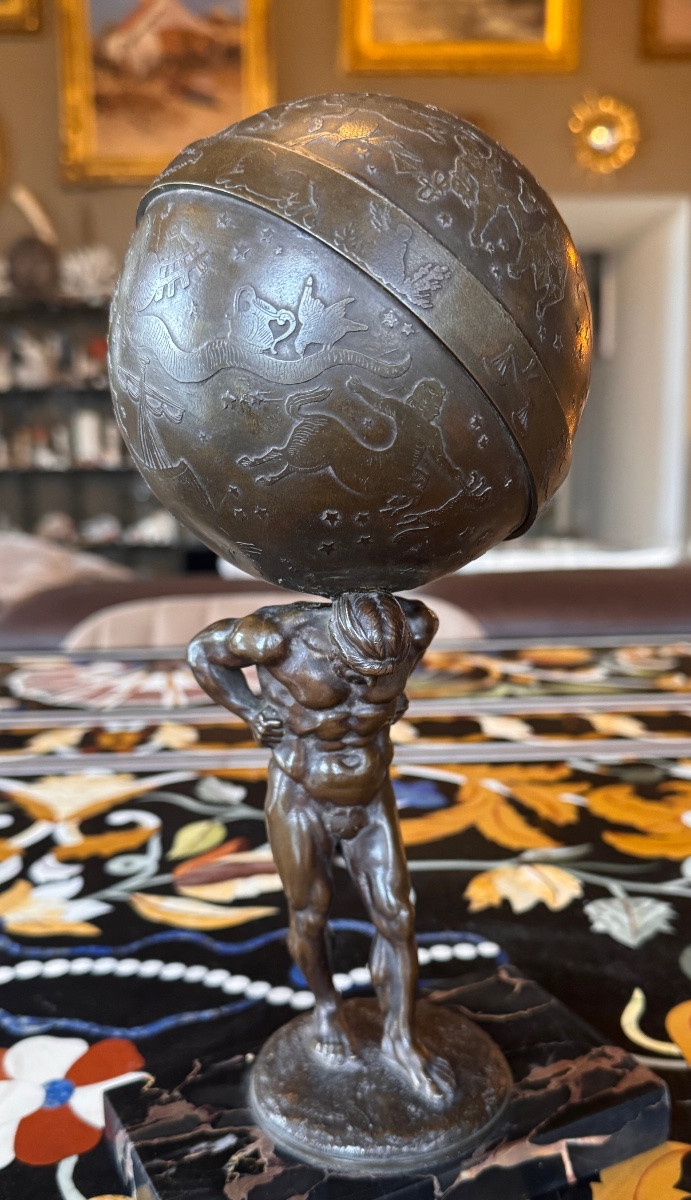 Atlas Bearing The World, Bronze With Patinated Medal, France, 19th Century  -photo-4