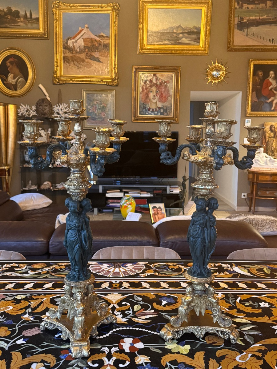 Paire de grands candélabres aux Trois Grâces  Bronze doré et alliage patiné – Époque Napoléon -photo-3