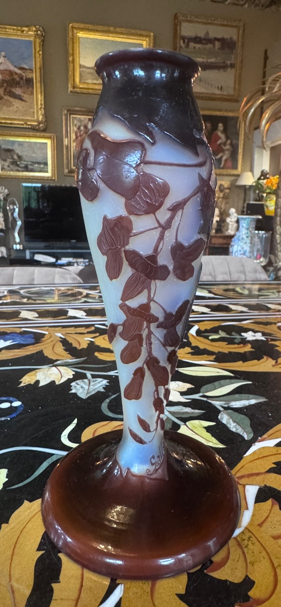 Émile Gallé (1846–1904) – Pied de lampe en verre multicouche à décor végétal .-photo-2