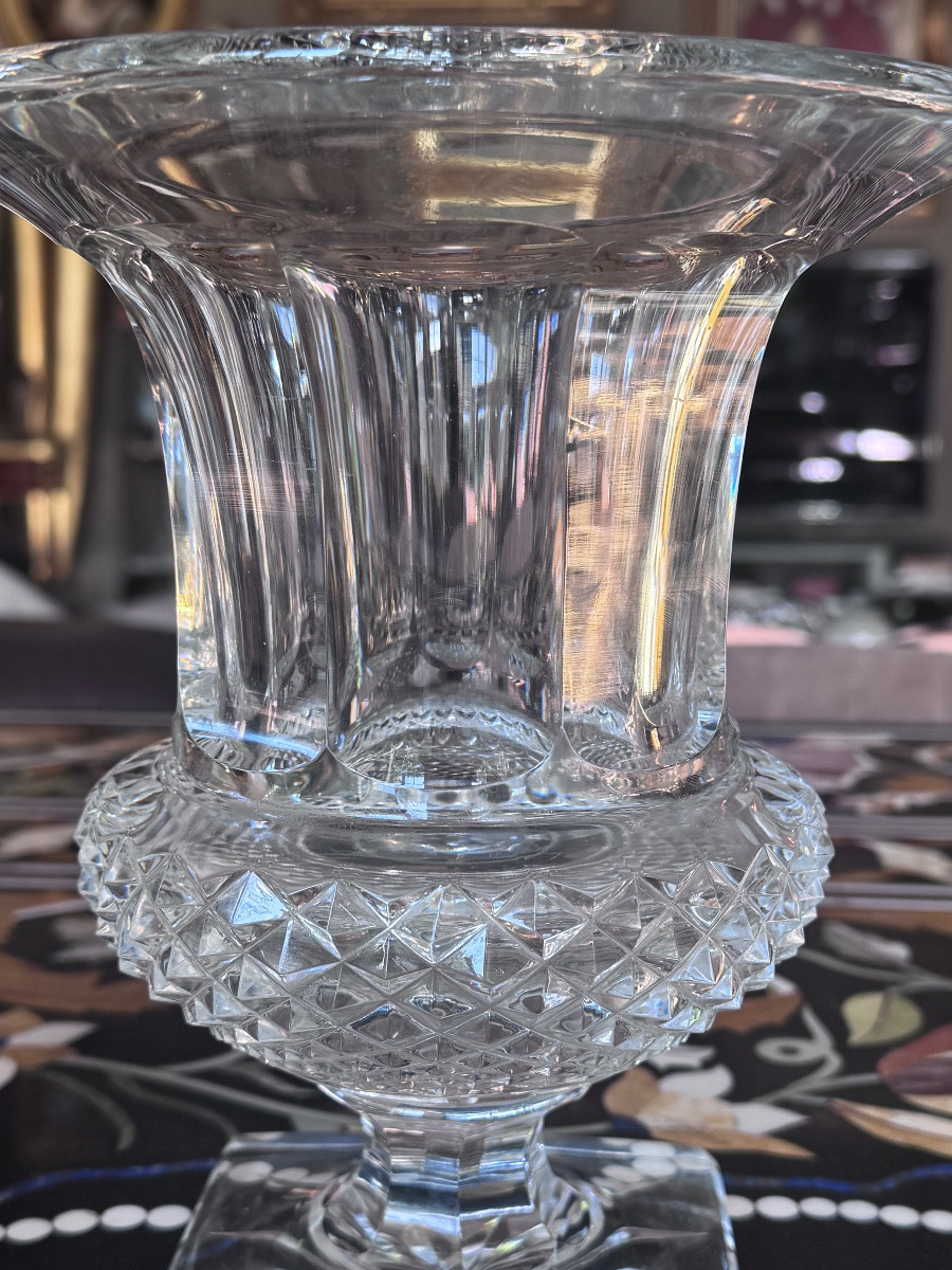 Vase de forme Médicis en cristal taillé de Cristallerie Saint-Louis  -photo-2