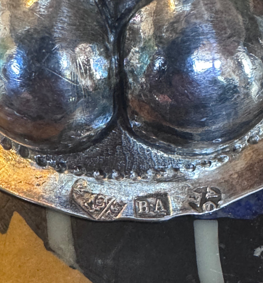 Coupe en argent massif, travail flamand, datée 1767 .-photo-1