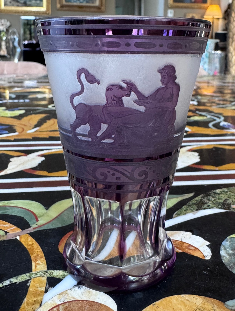 Petit vase en cristal de Bohème à décor dégagé à l’acide – fin XIXe siècle .-photo-2